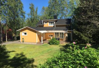 Villa Toivo allows 18 year olds to book a room