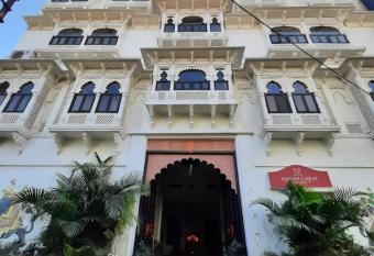 Hotel Nahargarh Palace allows 18 year olds to book a room