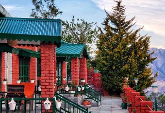 Tehri Retreat Sursingdhar, Near New Tehri & Kanatal, By Himalayan Eco Lodges has Smoking/Balcony rooms