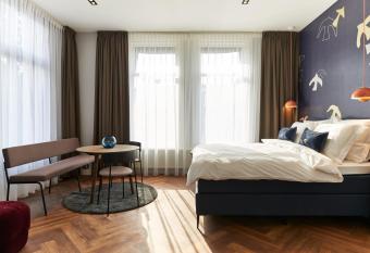 Hotel Pistache Den Haag allows 18 year olds to book a room