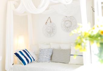 ALSAKI SUITE by K&K allows 18 year olds to book a room