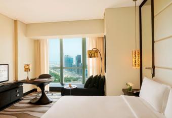 Sofitel Abu Dhabi Corniche allows 18 year olds to book a room