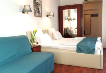Atrium Hotel Bucharest City Center allows 18 year olds to book a room