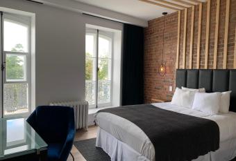 Hotel Le Saint-Paul allows 18 year olds to book a room