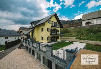 Bled Paradise Apartments has Balcony rooms
