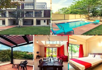 StayVista s Greenwoods Villa 7 - City-Center Villa with Private Pool, Terrace, Lift & Ping-Pong Table has Balcony rooms