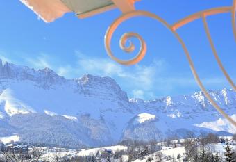 Auberge Buissonniere has Balcony rooms