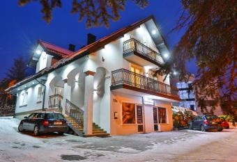 Noclegi u Nawary has Balcony rooms