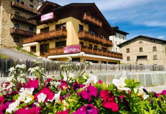 Casa da Claudia has Balcony rooms