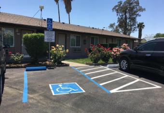 Maple Inn and Suites Los Banos allows 18 year olds to book a room
