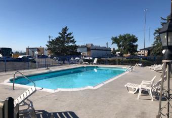 Americas Best Value Inn Denver has Smoking/Balcony rooms