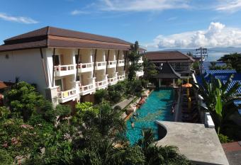 Neptune s Villa has Balcony rooms