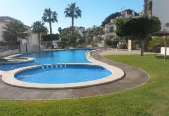 Villamart  n PlazaGolf allows 18 year olds to book a room