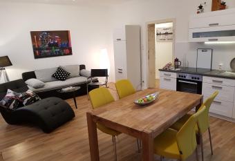 FewoFaubelCentro 42 & 54 & 62 m2 allows 18 year olds to book a room