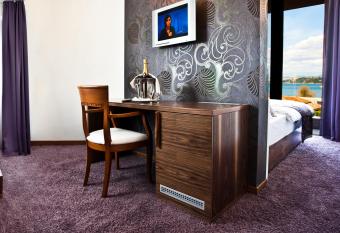 Hotel Gala Split has Balcony rooms