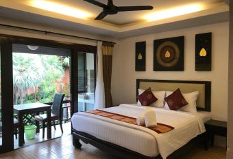 Arina Boutique Residence has Balcony rooms
