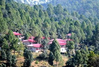Majkhali Woods, Ranikhet, By Himalayan Eco Lodges has Balcony rooms