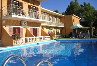 River Studios & Apartments has Balcony rooms