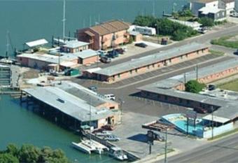 White Sands Inn, Marina, Bar & Grill allows 18 year olds to book a room