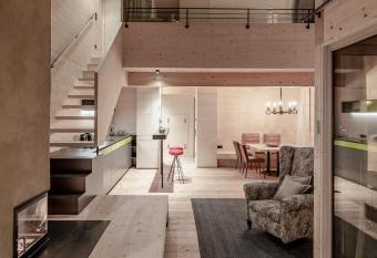 Hotel Jagdschloss Resort allows 18 year olds to book a room