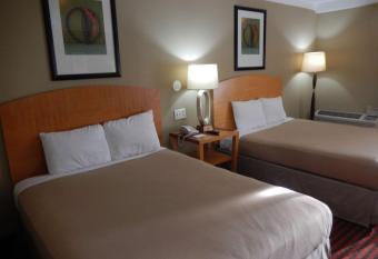 Motel 6 Lawrenceville has Smoking rooms