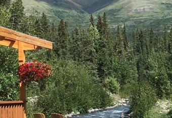McKinley Creekside Cabins has Balcony rooms
