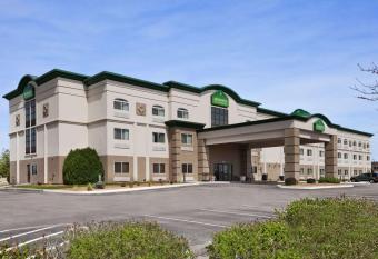 Wingate by Wyndham Pueblo allows 18 year olds to book a room