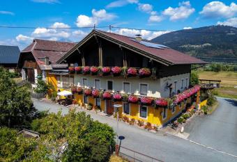 Hotel Beim Winkler has Balcony rooms