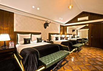 DATA Resort by Della Adventure has rooms with a private hot tub