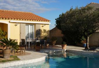 Mer et Soleil allows 18 year olds to book a room