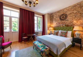 SleepWell Apartments Nowy   wiat has Balcony rooms