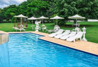 Pousada Chal  s da Felicidade allows 18 year olds to book a room