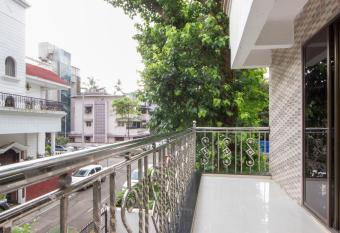 Comfortable Living has Balcony rooms