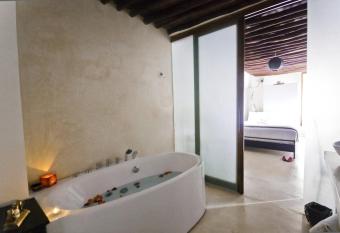 Riad El Ma  ti has Balcony rooms