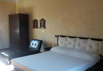 Farm House IL FONDACO allows 18 year olds to book a room