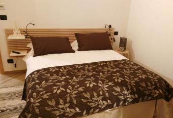 La Corte B&B has Balcony rooms