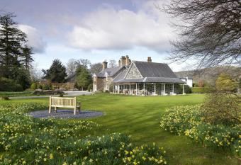 Tyddyn Llan Restaurant with Rooms allows 18 year olds to book a room