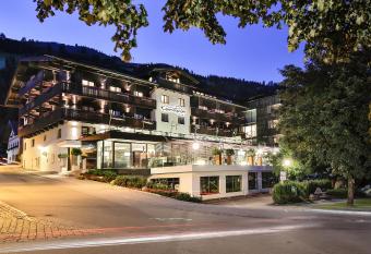 Hotel Kammerlander allows 18 year olds to book a room