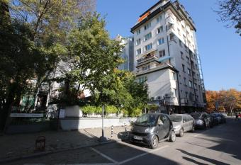 Hotel & Restaurant The House has Balcony rooms