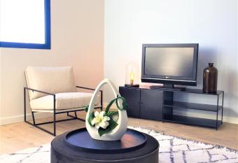 IKO Bordeaux Appartements allows 18 year olds to book a room