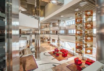 Crowne Plaza Dubai Deira, an IHG Hotel has Smoking rooms
