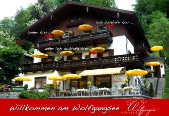 Pension Wolfgangsee has Balcony rooms