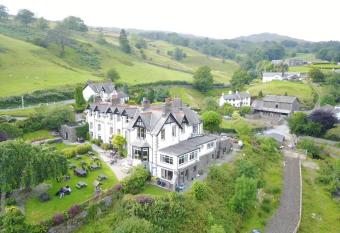 The Mortal Man Inn allows 18 year olds to book a room