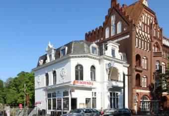 Hotel Excellent has Balcony rooms