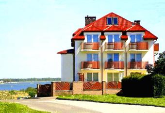 Rades has Balcony rooms