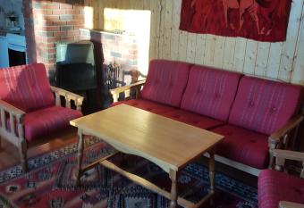 Knutebu Two-Bedroom Cottage has Balcony rooms