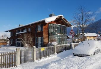 Mittenwald-Ferien has Balcony rooms
