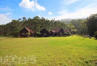 Double Lake B&B allows 18 year olds to book a room