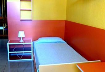 Residencia Diego Martinez has Balcony rooms