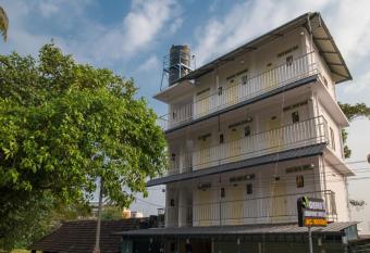 Gems 9 Airport Hotel has Balcony rooms